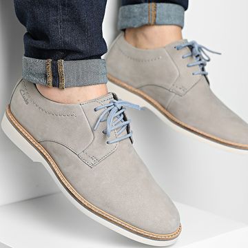 Clarks - Scarpe Atticus LT in pizzo grigio nabuk