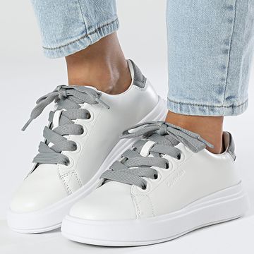 Calvin Klein - Cupsole Lace Up Leather 2217 White Neutral Gray Scarpe da ginnastica da donna