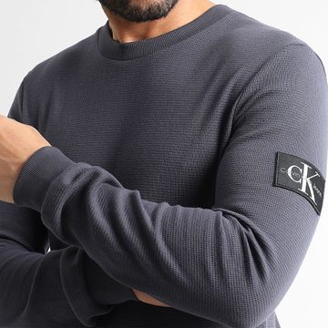 Calvin Klein - Felpa girocollo Monogram Badge Waffle 3485 Grigio Antracite