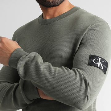 Calvin Klein - Felpa girocollo Monogram Badge Waffle 3485 Verde Khaki
