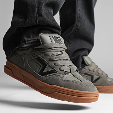 Vans - Sneakers Upland D259JC1 in pelle scamosciata con cordino elastico