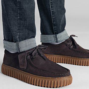 Clarks - Scarpe Torhill Lo in pelle scamosciata marrone scuro