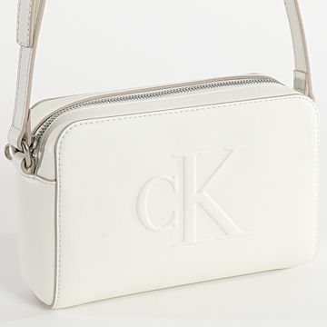 Calvin Klein - Borsa da donna scolpita EW Camera Bag 20 3036 Bianco