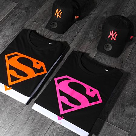 DC Comics - Neon Logo Superman Tee Shirt Nero Rosa Fluo