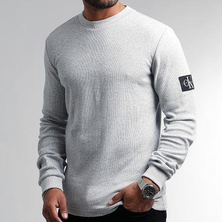 Calvin Klein - Felpa a girocollo Monogram Badge Waffle 3485 Grigio scuro
