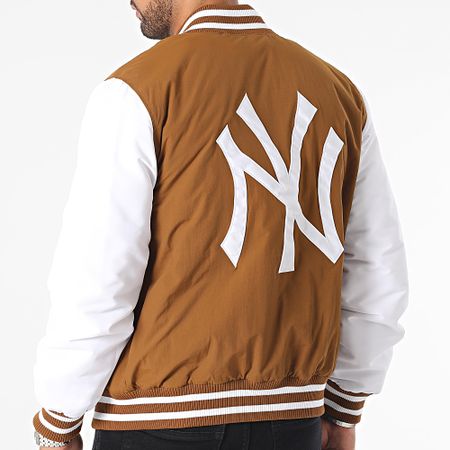 New Era - Giacca Teddy MLB Lifestyle Varsity New York Yankees 60416305 Cammello Bianco