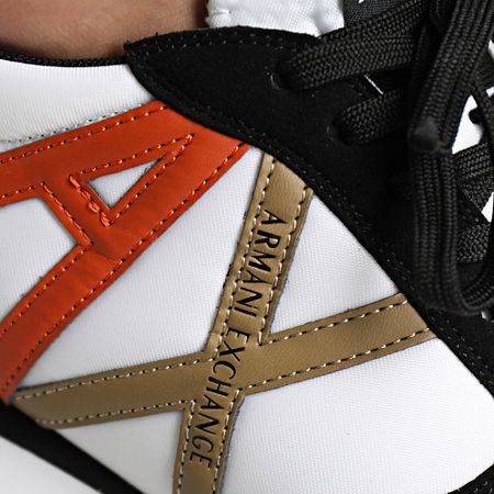 Armani Exchange - XUX017-XCC68 Sneakers nere bianco ottico