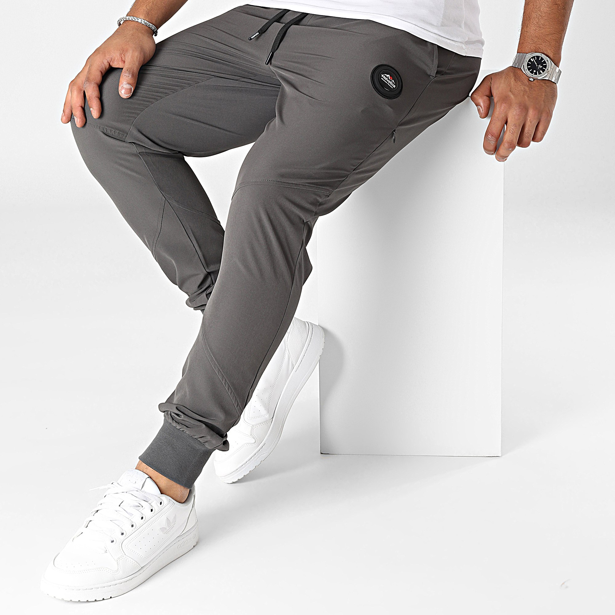 Helvetica - Pantaloni da jogging Klyons grigio antracite