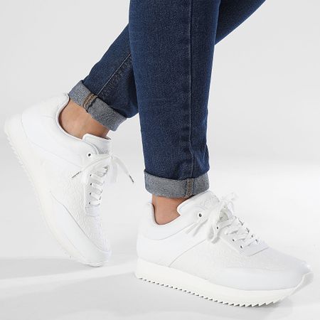 Calvin Klein - Sneakers donna Runner Lace Up Mono Mix 2215 Bianco