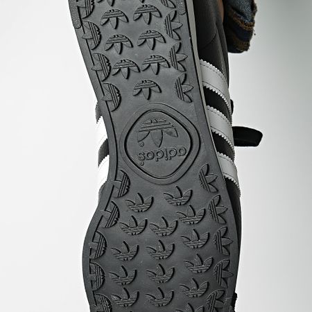 Adidas Originals - Samoa 019351 Core Black Footwear White Gold Metal Sneakers