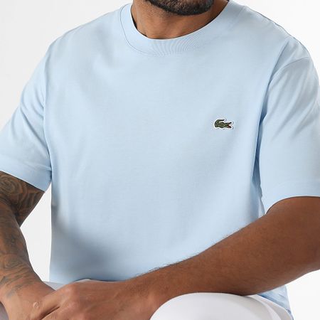 Lacoste - Maglietta dal taglio classico con logo del coccodrillo ricamato Azzurro