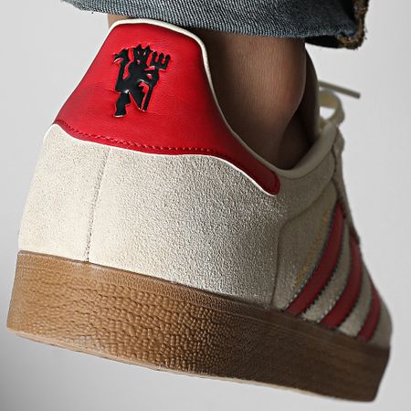Adidas Originals - Gazelle Terrace Manchester United JS3040 Cream White Muf Red Core Black Sneakers