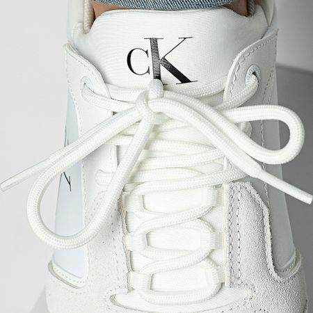 Calvin Klein - Retro Runner Sock Low Lace Up 1326 Scarpe da ginnastica bianche brillanti nere