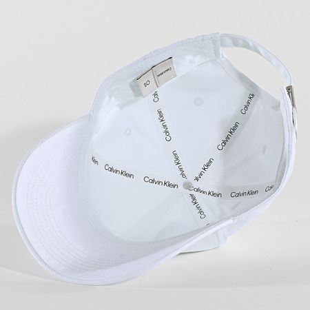 Calvin Klein - Cappello ricamato con monogramma 5024 Bianco