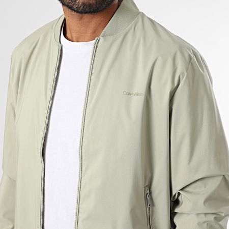 Calvin Klein - Giacca bomber Matte M512 Verde cachi chiaro
