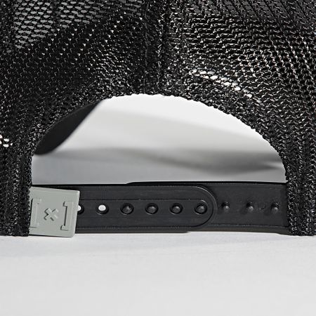 Capslab - Cappello Trucker Banner Nero Argento